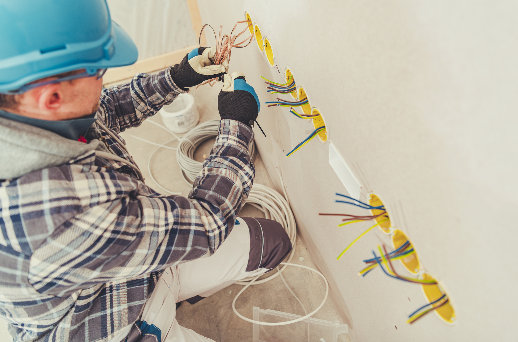 Electric Outlets Installation